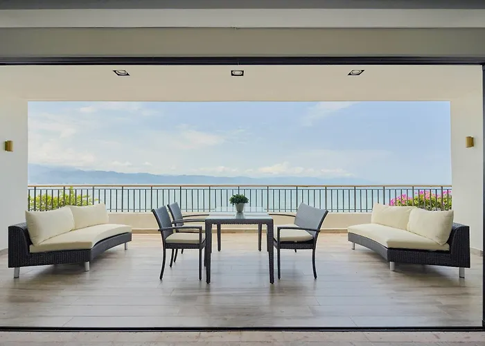 Discover Rug Hooking Inspiration from Around the World