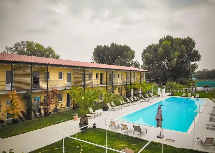 Discover Rug Hooking Inspiration from Around the World